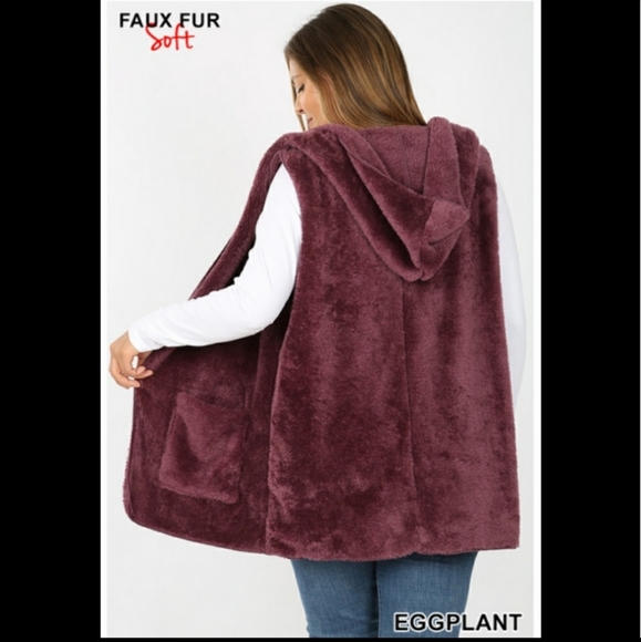 Plus Size Faux Fur Hooded Vest - Picture 3 of 5